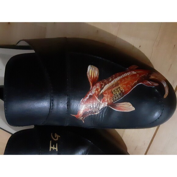 Alepel Hand Painted Koi Fish Mule multicolor size 6 - Picture 2 of 12